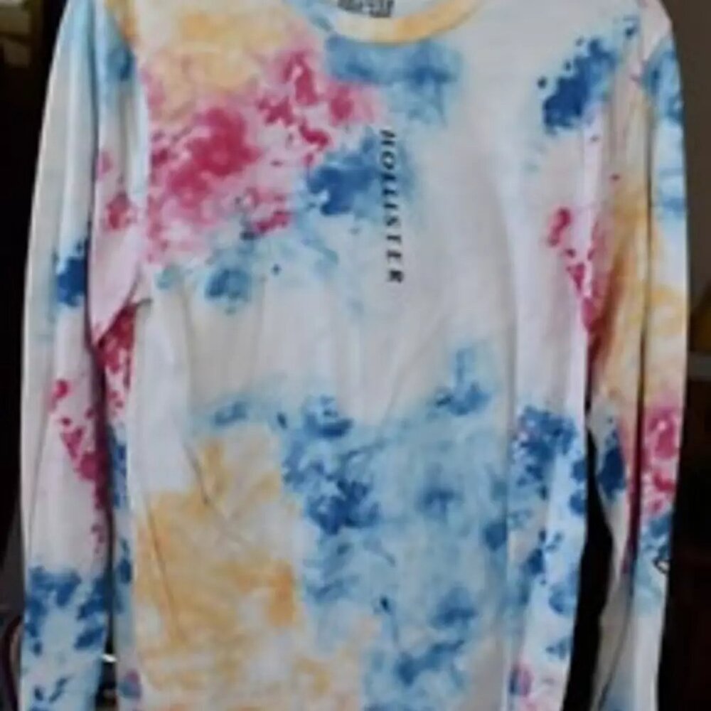 Hollister Must have Collection Rainbow Tye Dye Long Sleeve Tee Size M